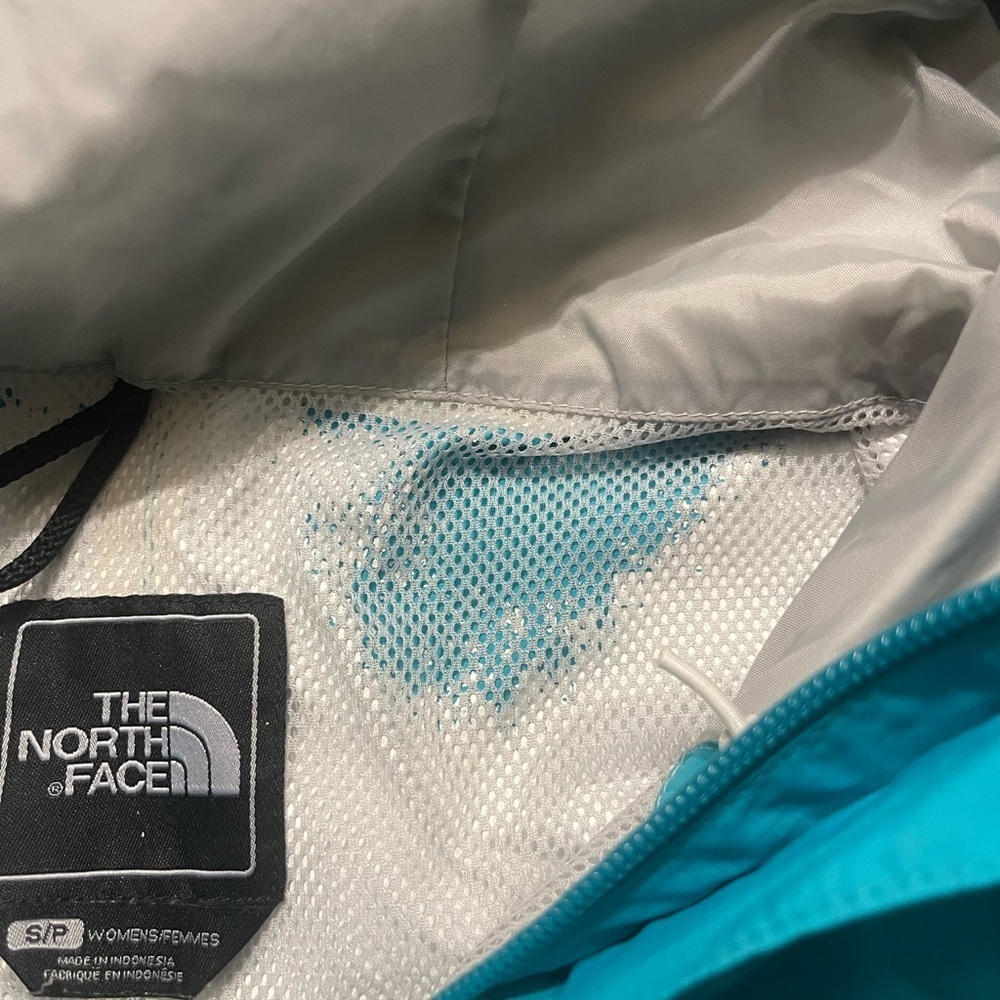 The North Face Stinson HyVent Rain Jacket Sm Waterproof Windbreaker Hiking Shell - Picture 9 of 13